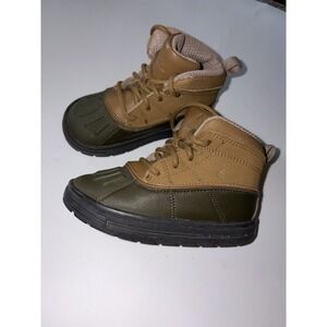 NIKE ACG Woodside 2 High  Kids Outdoor Boots Tan Beige Green Size 8 C